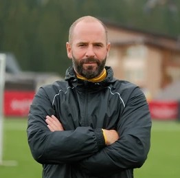 Coach Thomas Fuller